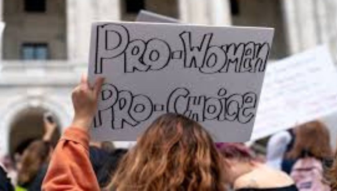 Apre la stanza d’ascolto al Sant’Anna di Torino: la legge 194 nelle mani degli anti-abortisti